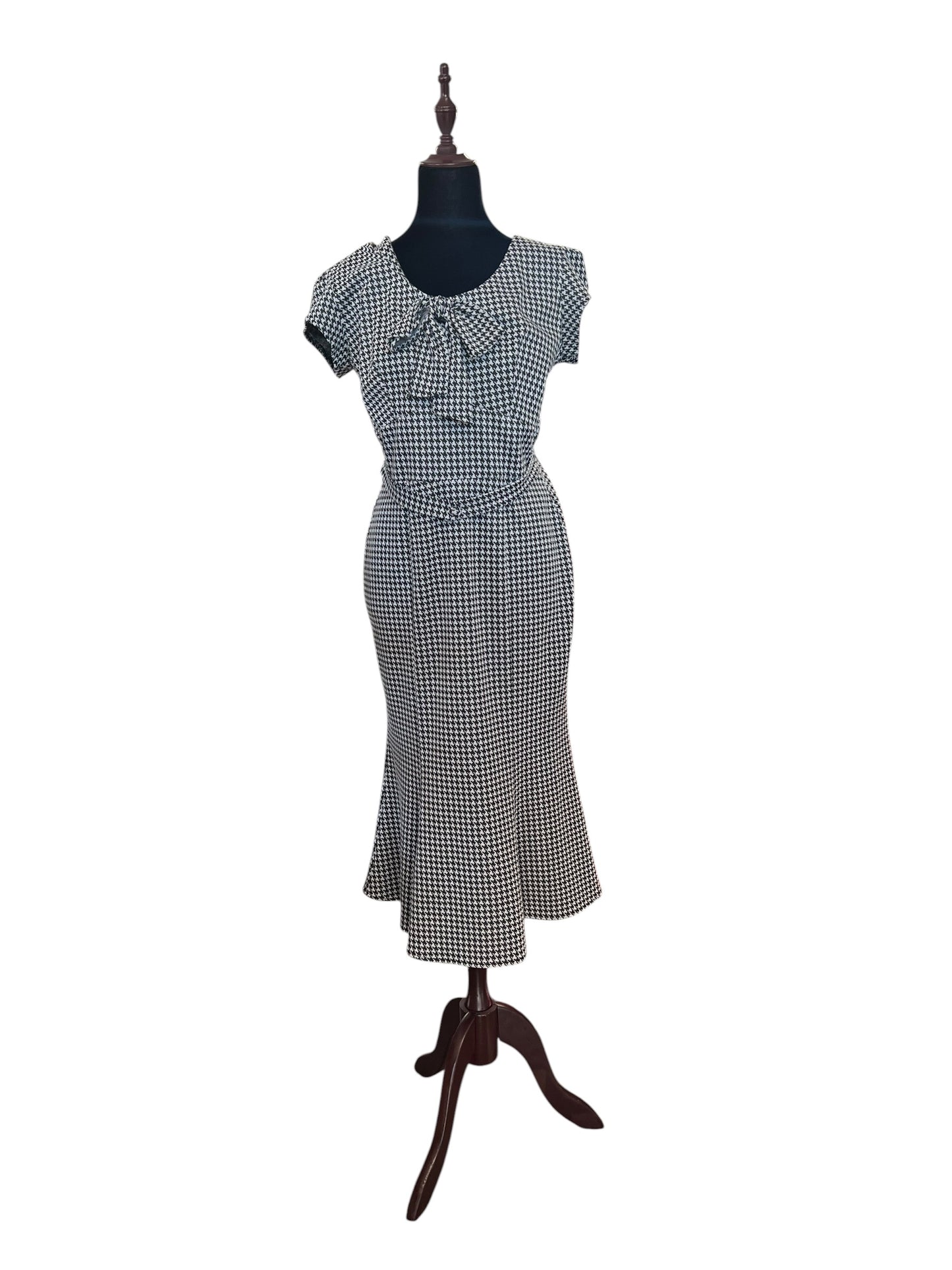 STOP STARING HOUNDSTOOTH DRESS | XL