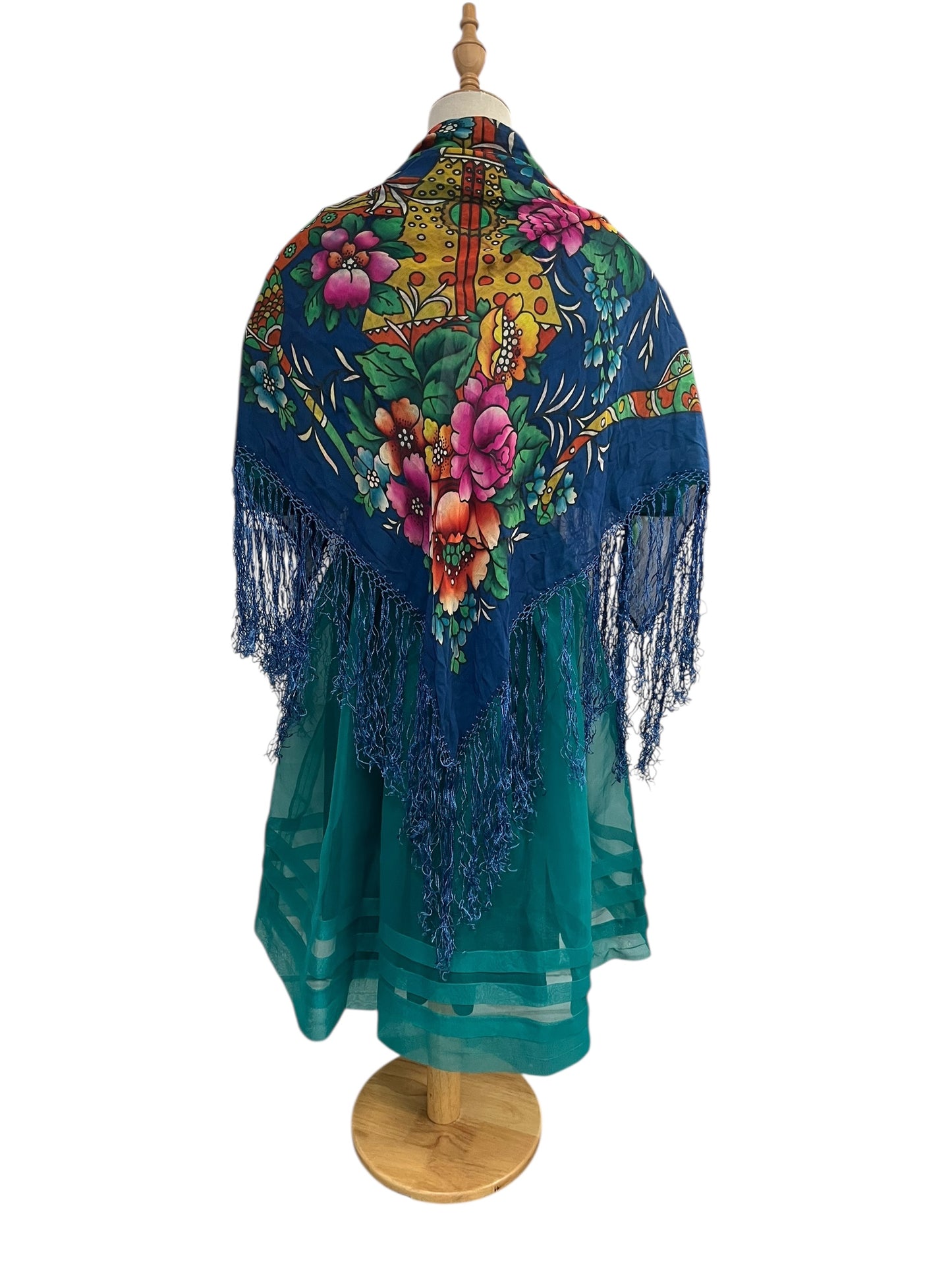 VINTAGE SILK PIANO SHAWL