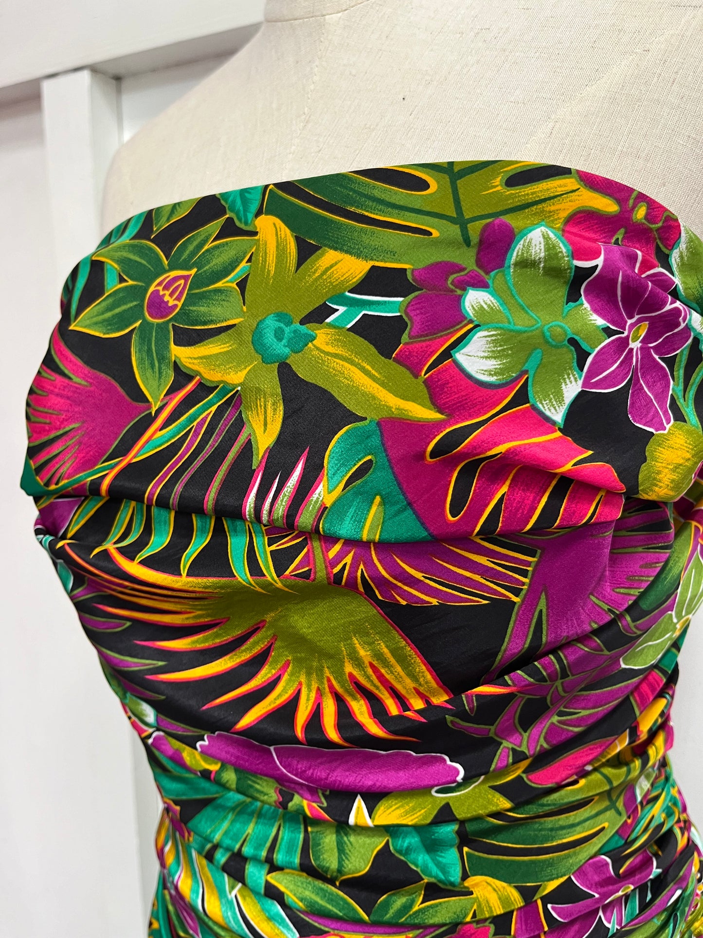 LETS TANGO! VIBRANT DRESS sz 10/12