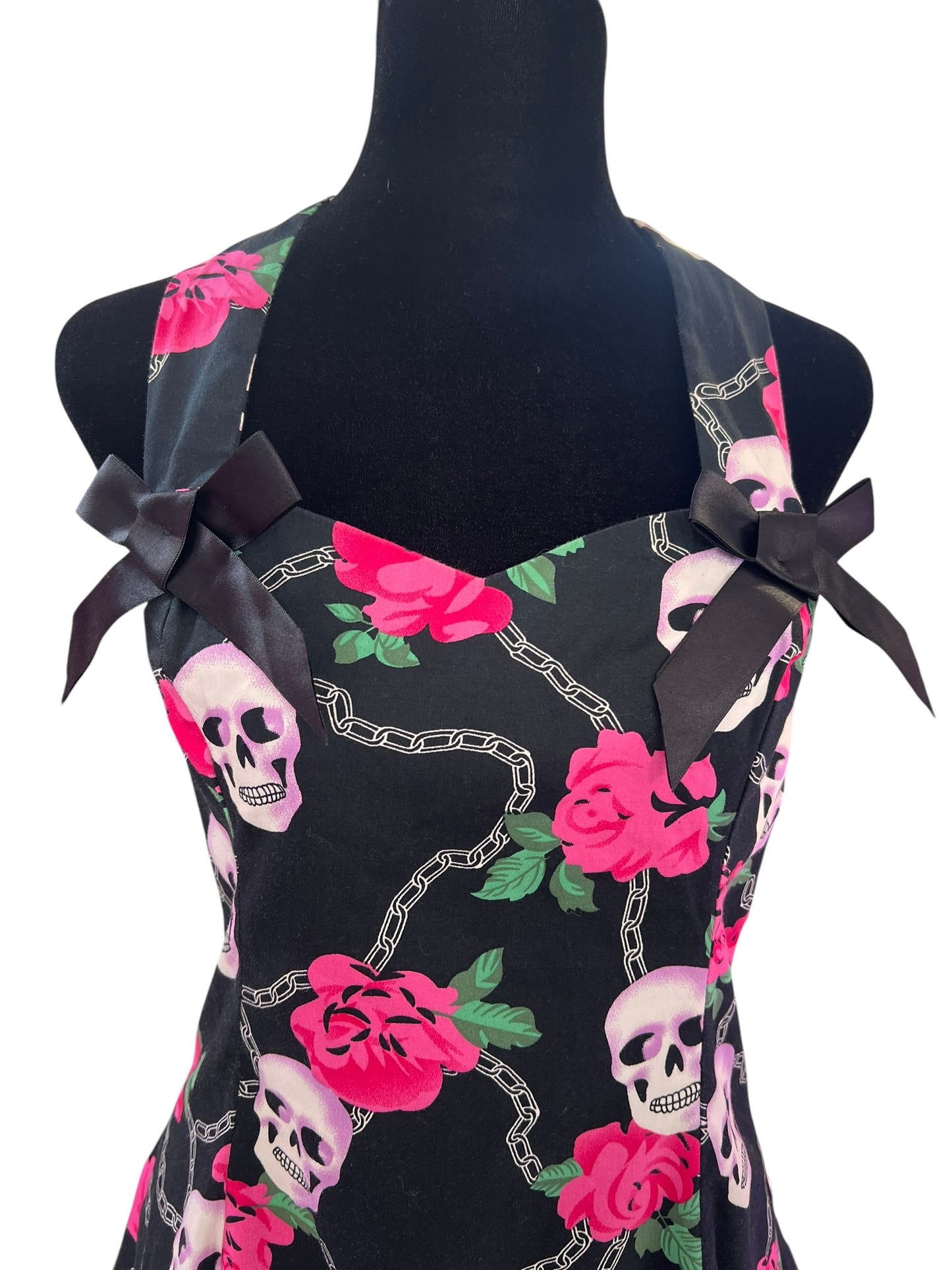 H&R SKULL & PINK ROSE DRESS | 12