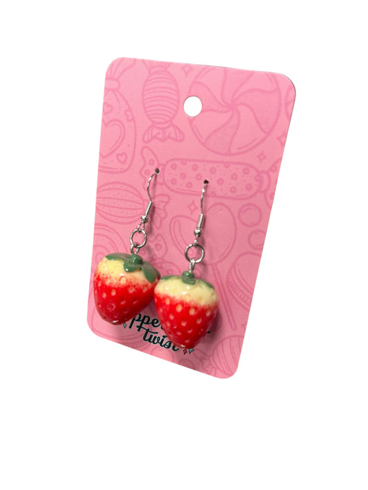 STRAWBERRY EARRINGS