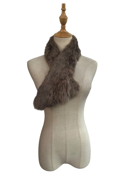 SOFT RABBIT NECKPIECE