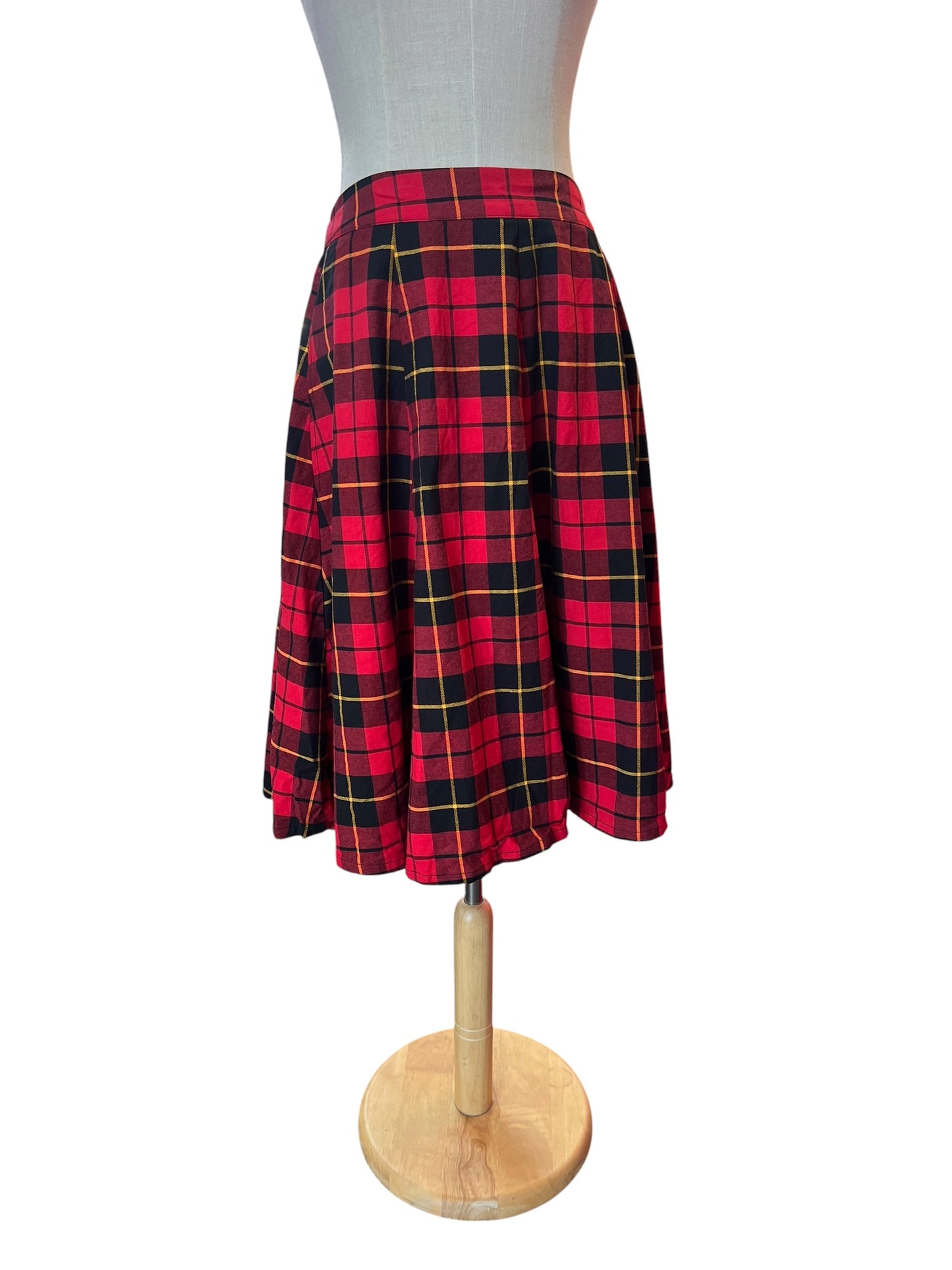 REVIVAL RED TARTAN SKIRT | 10