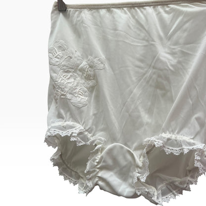 CANTERBURY WHITE BABYDOLL SET | 8/10