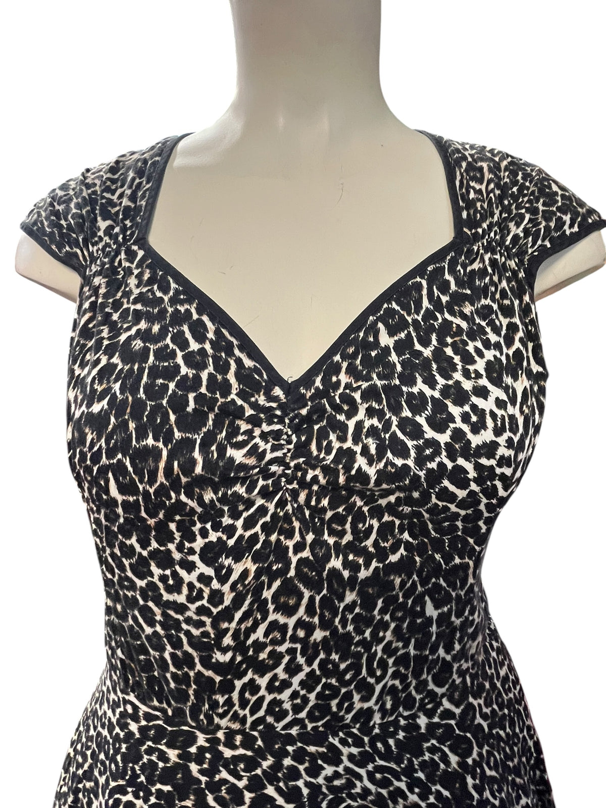 PIN UP LEOPARD DRESS |