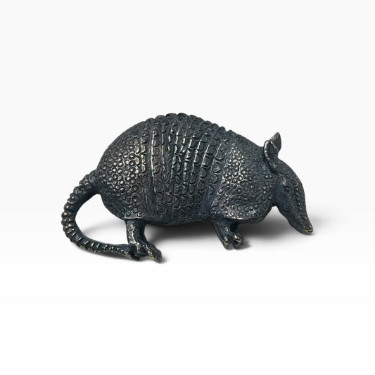 ARMADILLO BROOCH