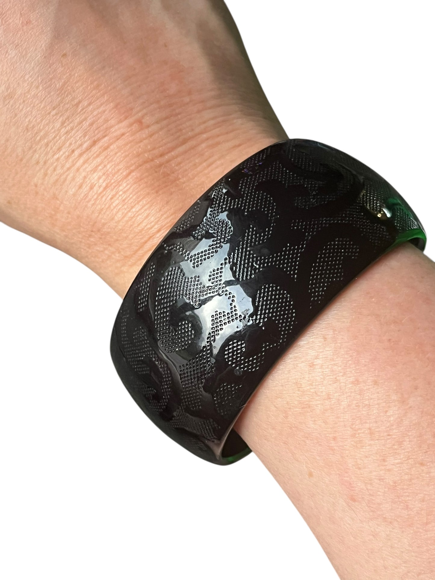 BLACK DAMASK BANGLE