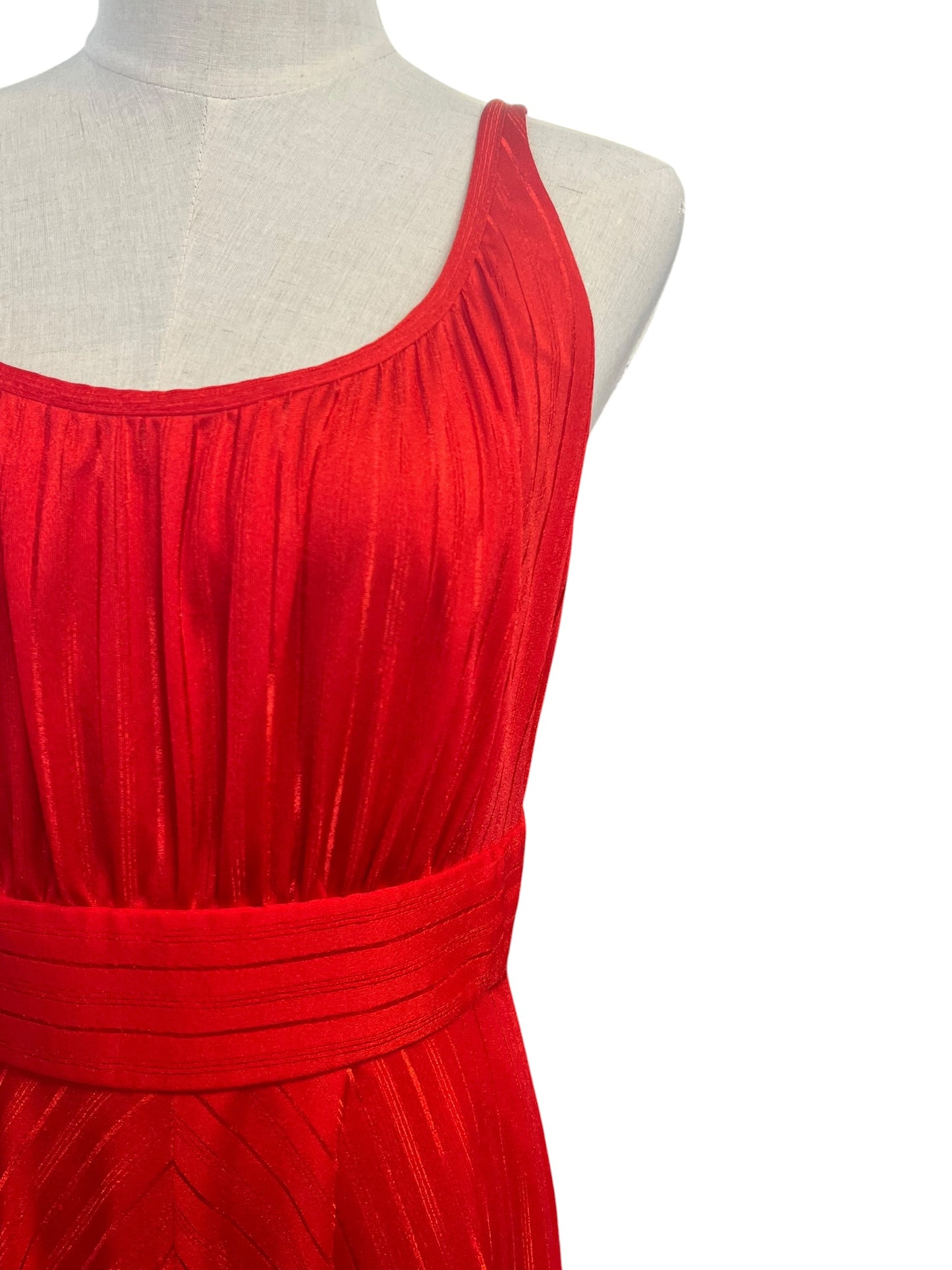 RED GOWN | 8
