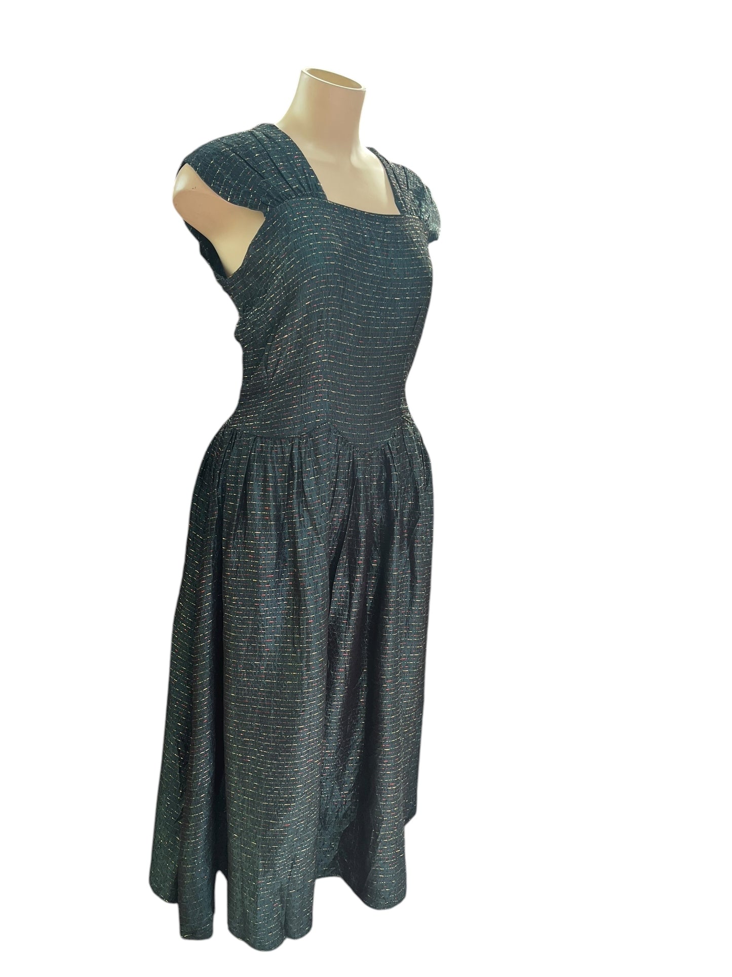 METALLIC GREEN GOWN | 18