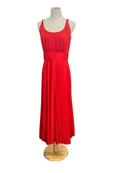 RED GOWN | 8