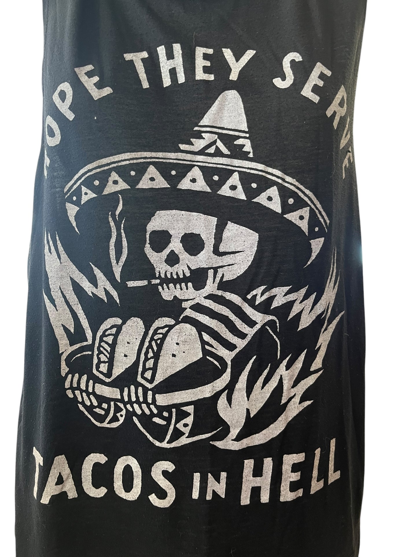 PYKNIC TACO TANK | S