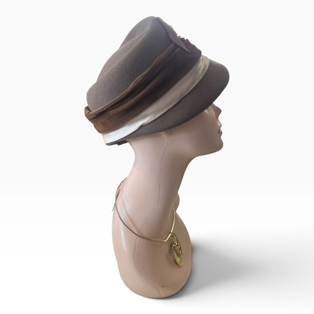 BROWN AUDREY HAT