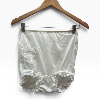 CANTERBURY WHITE BABYDOLL SET | 8/10