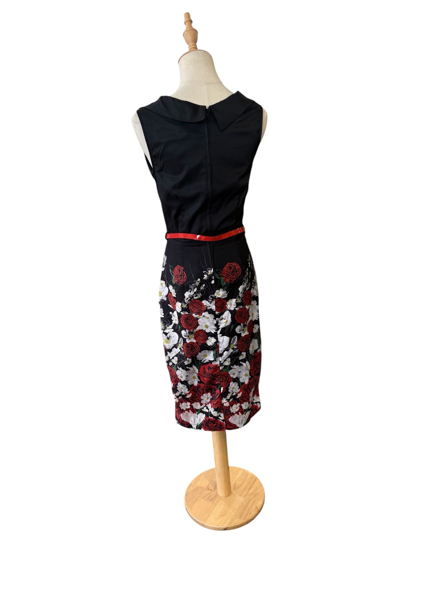 LINDY BOP BLACK ROSE DRESS | 10