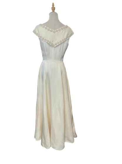 VINTAGE CREAM GOWN | 8