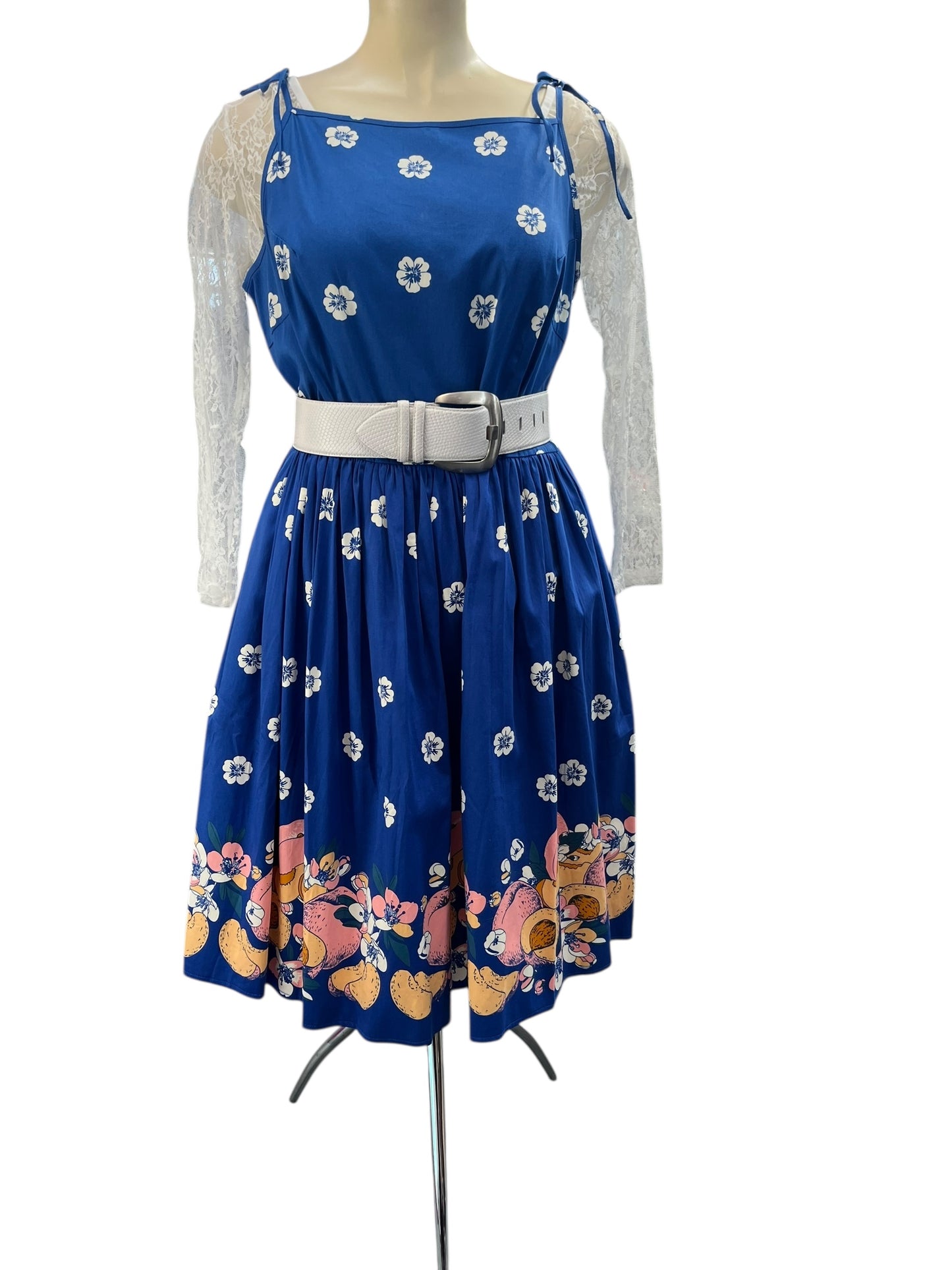 WHITE SLEEVEY WONDERS