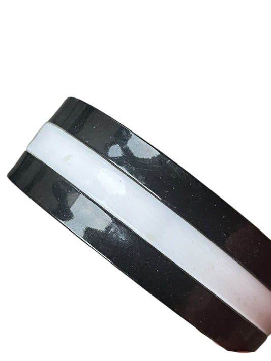 BLACK & WHITE BANGLE
