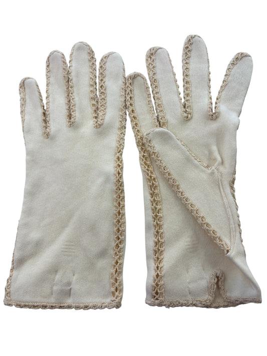 PALE YELLOW GLOVES