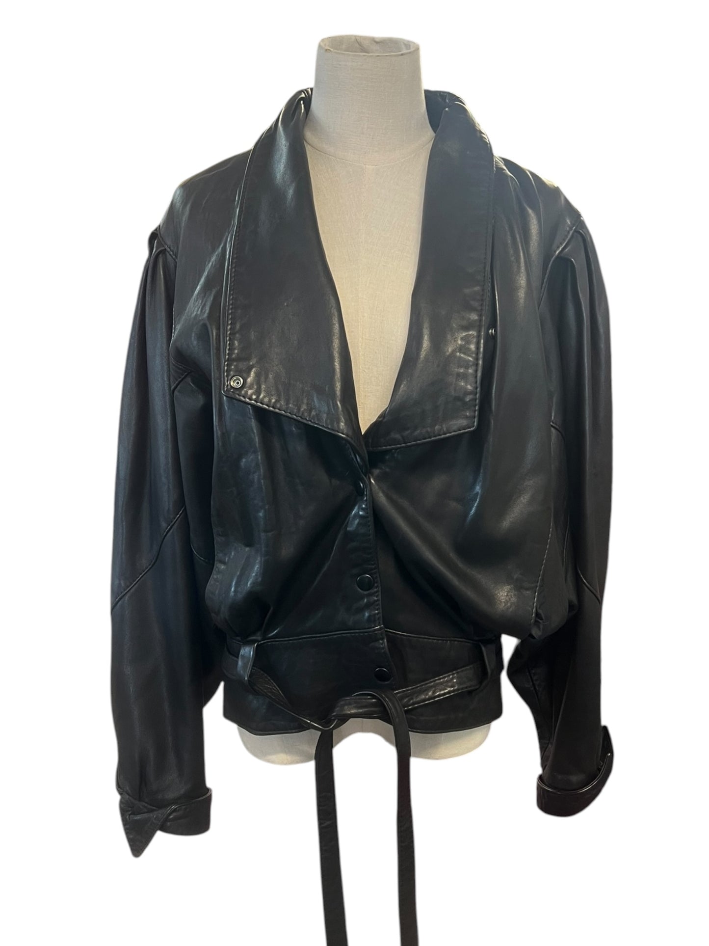 SOFT LEATHER JACKET | 8/10