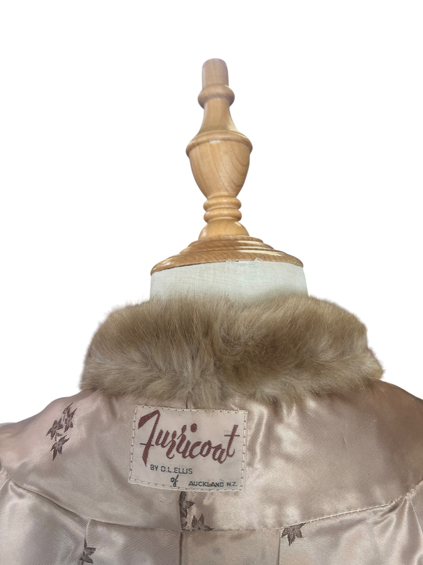 FURRICOAT FAUX STOLE