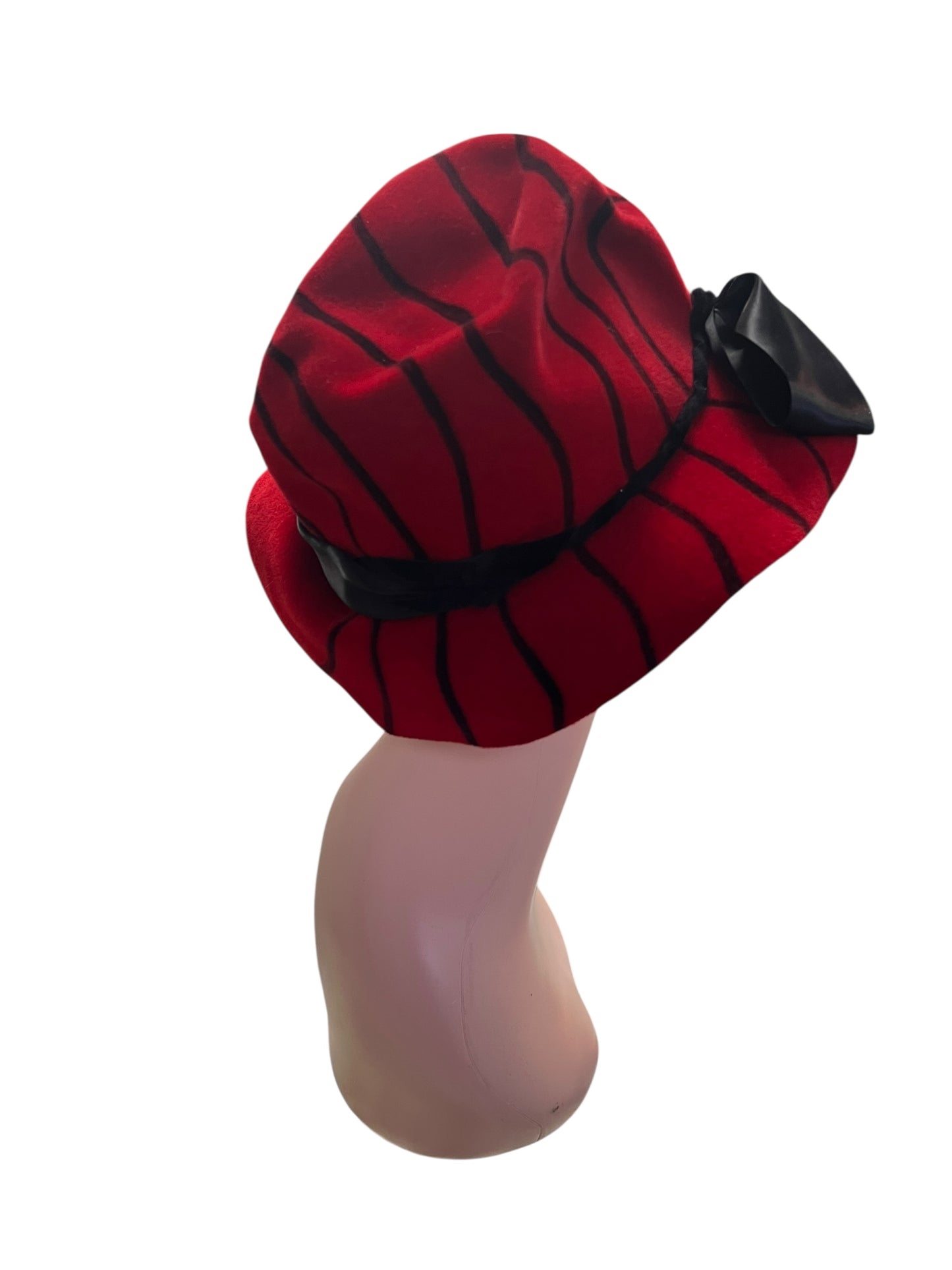 FUN RED FELT HAT