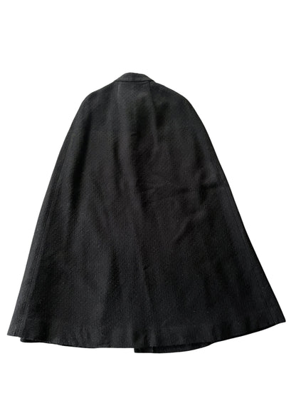 BLACK CAPE