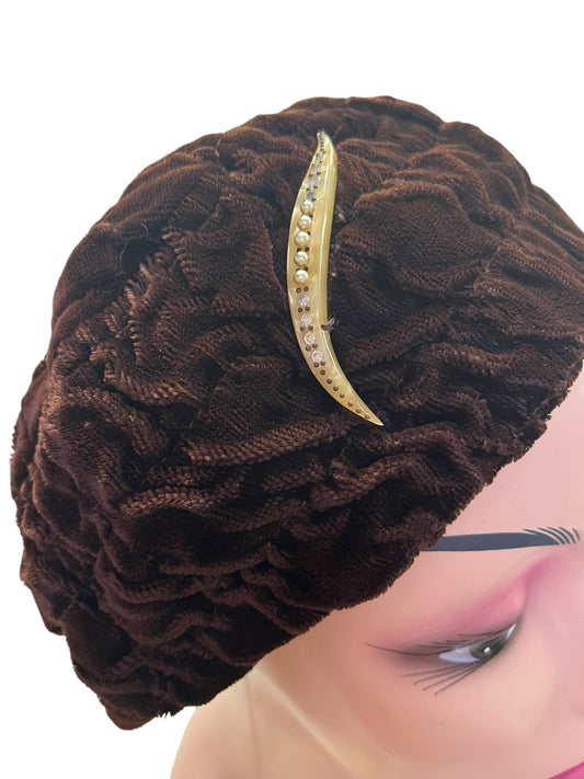 FUR HAT with BROOCH