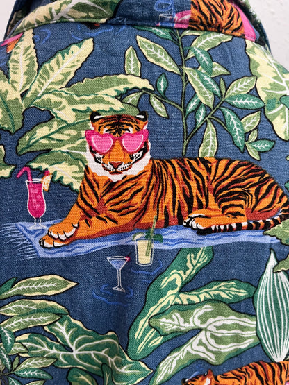 REVIVAL FLAMINGO & TIGER SHIRT SZ 12