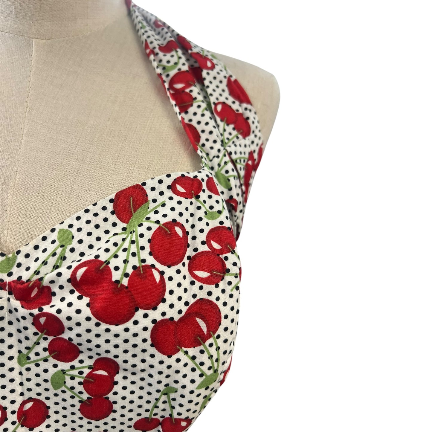 VOH CHERRY HALTERNECK TOP | 12/14