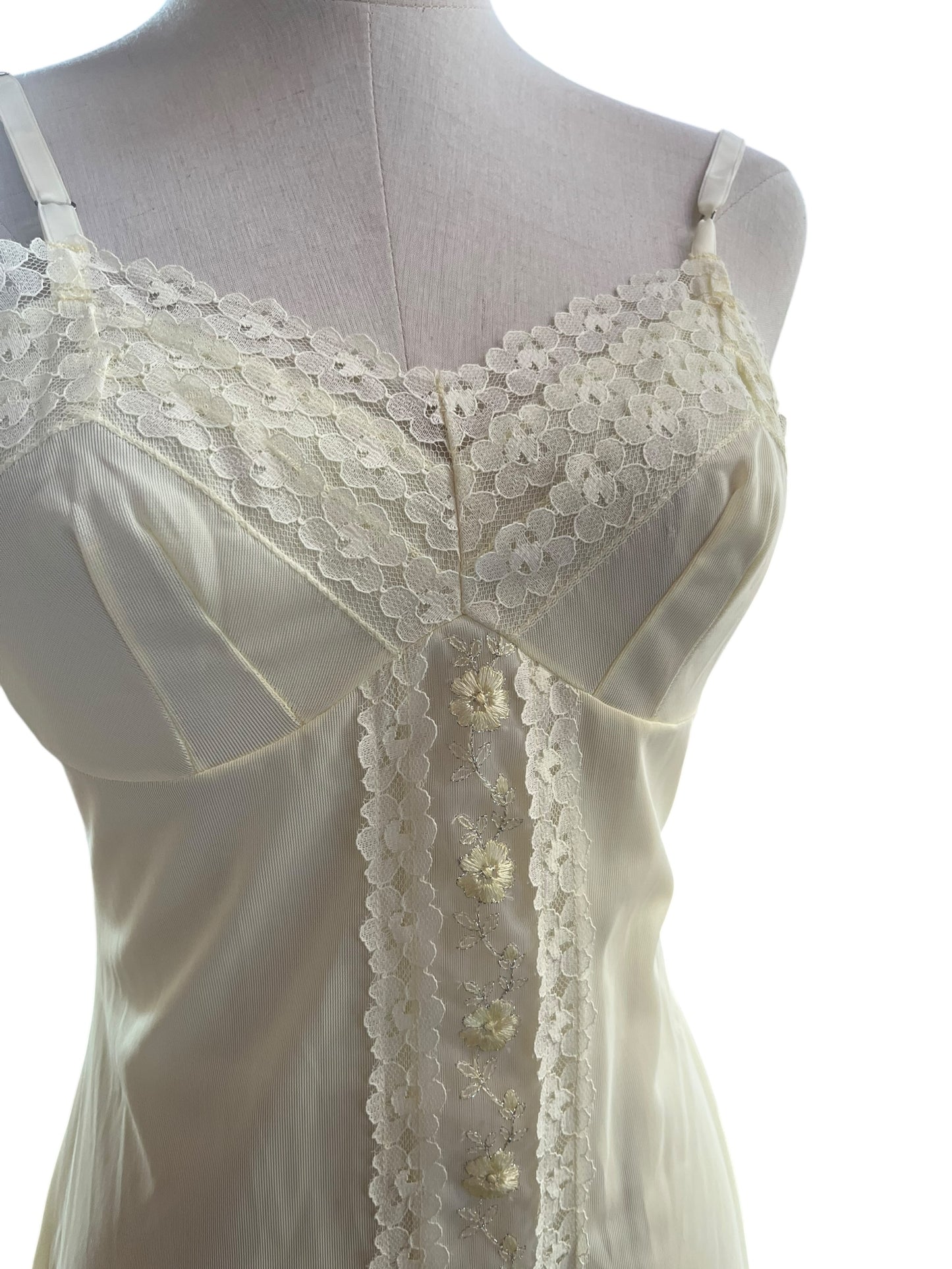 CANTERBURY LEMON NYLON NIGHTIE & PANTIES | 10