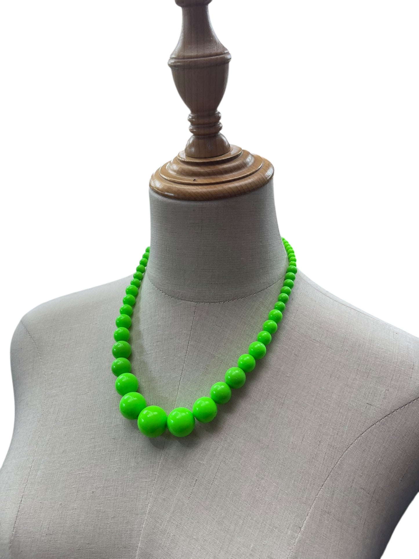 LARGE BUBBLEGUM BEADS