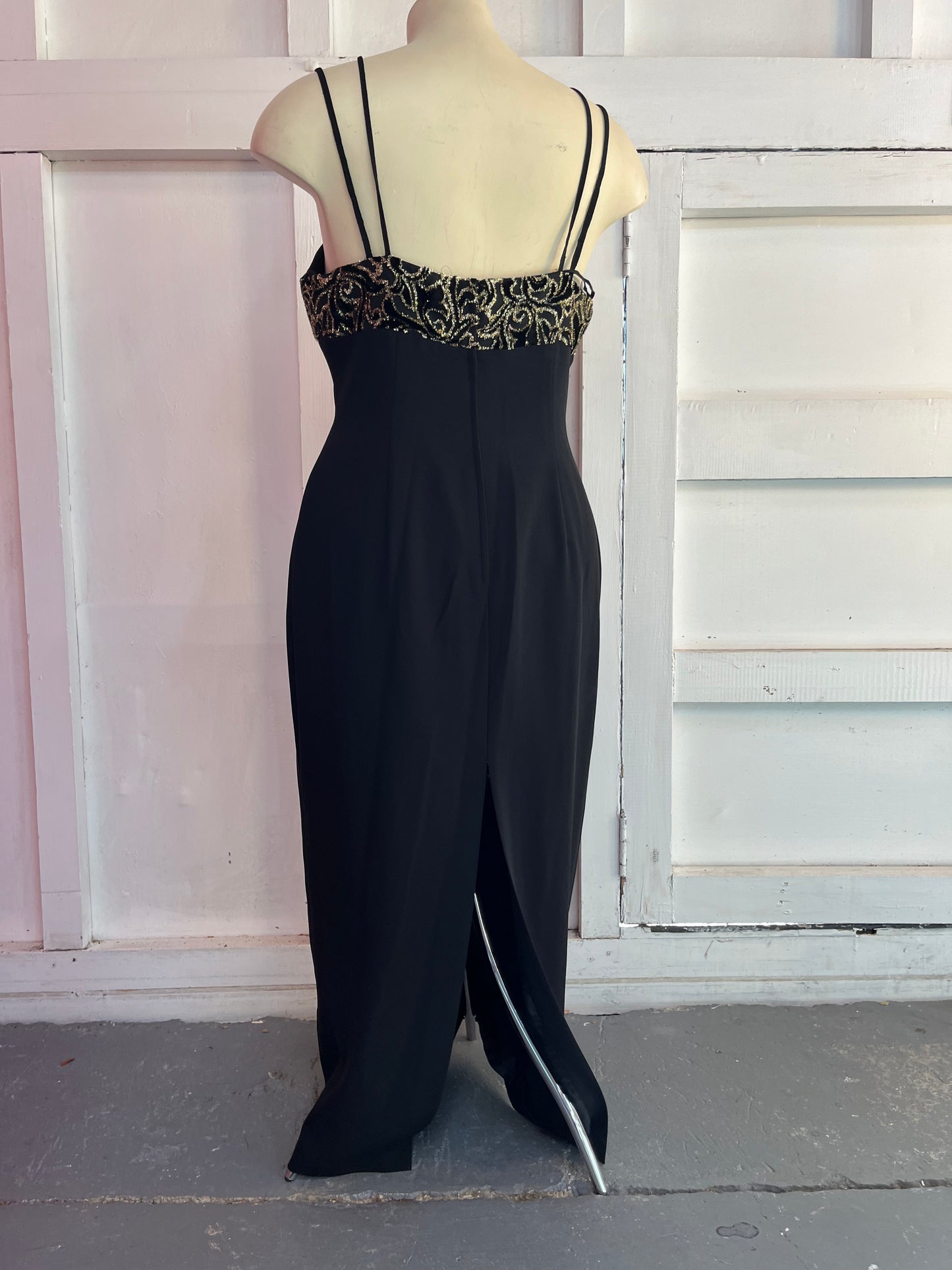 BLACK & GOLD GOWN SZ 18