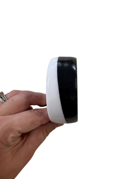 1/2 BLACK & WHITE BANGLE