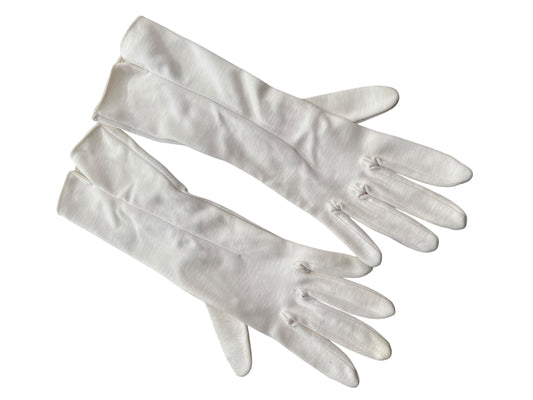 PEARL WHITE GLOVES