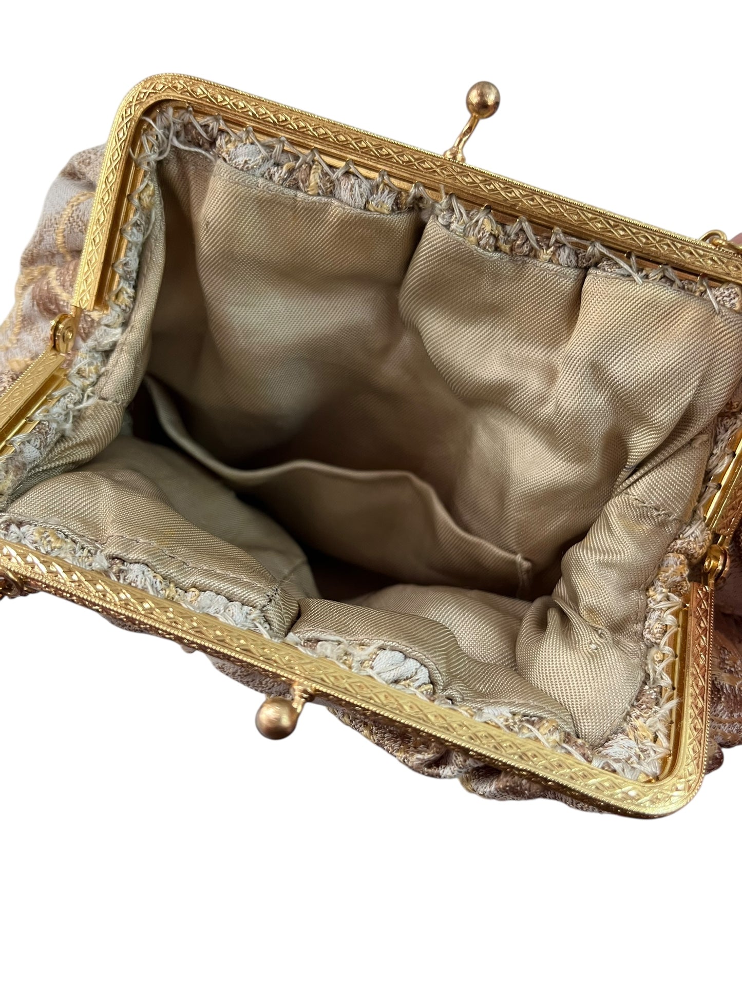EMBROIDERED HANDBAG