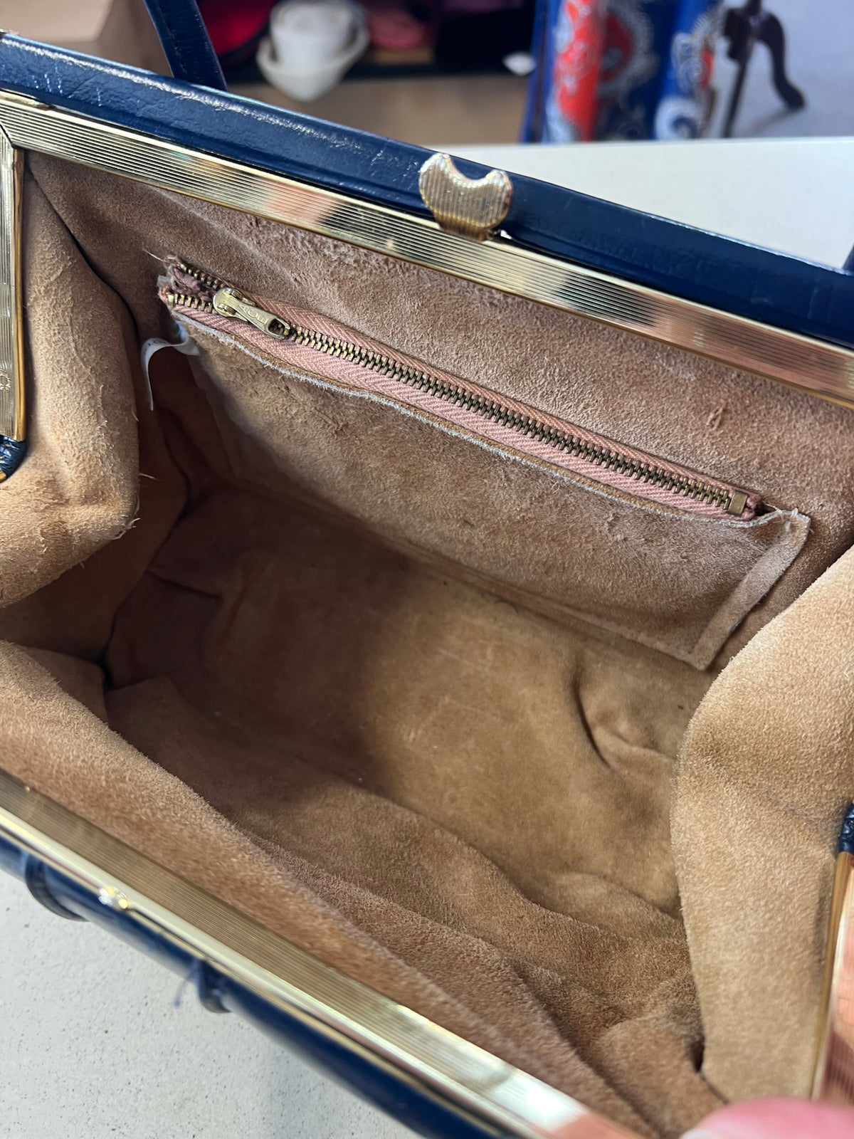 BOND STREET NAVY LEATHER BAG