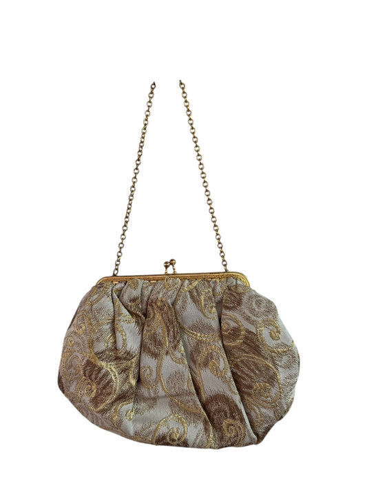 EMBROIDERED HANDBAG