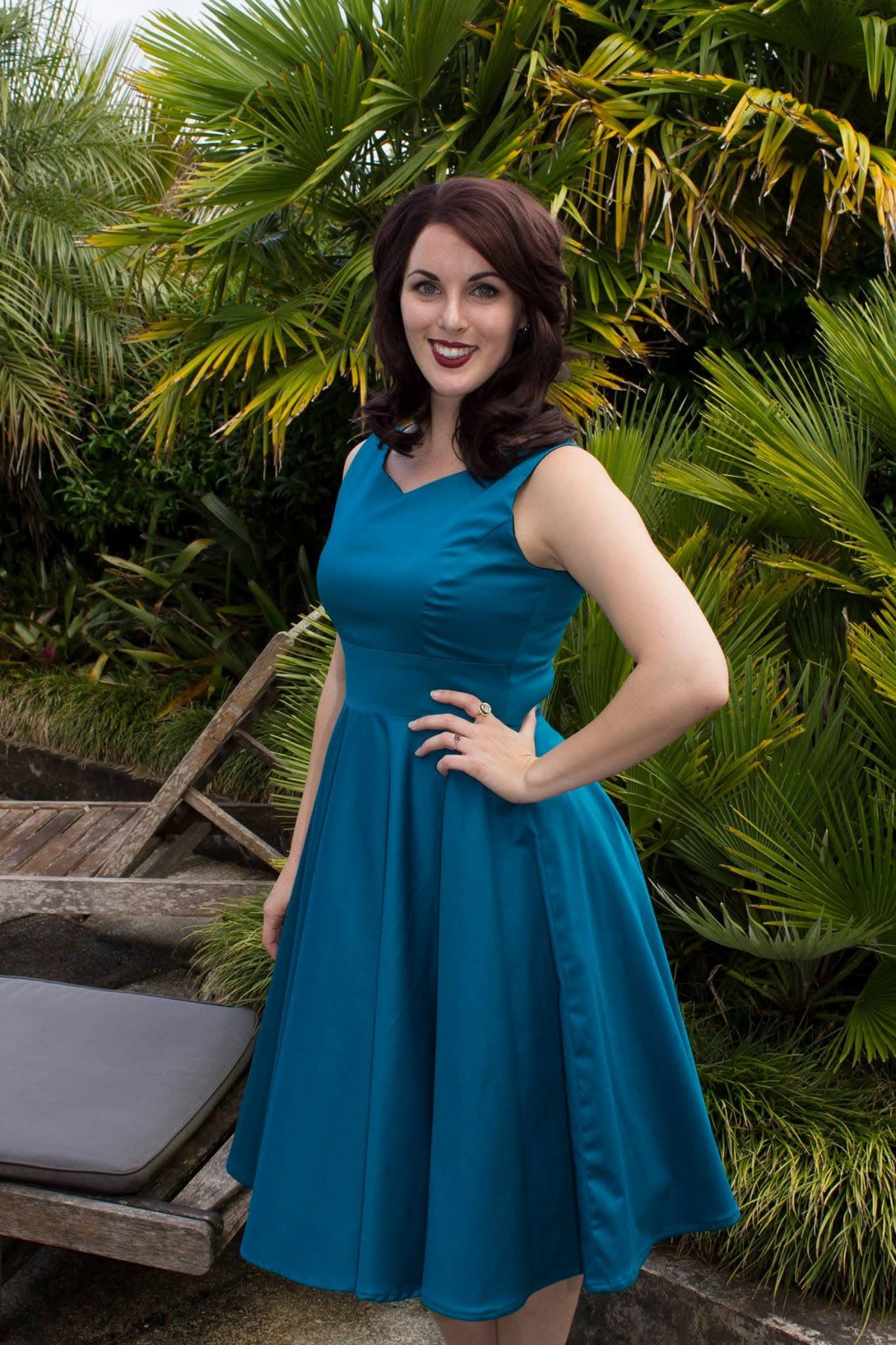 VANESSA KELLY SAPPHIRE MALTIDA DRESS SZ 10
