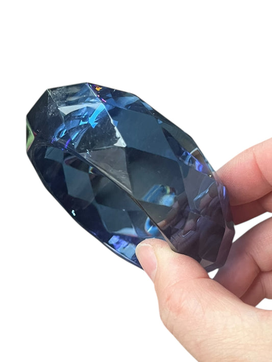 BLUE DIAMOND CUT BANGLE
