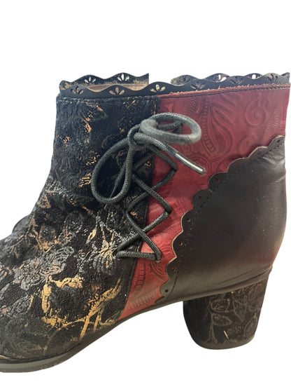 HELLIUM LEATHER BROCADE ANKLE BOOTS | 40