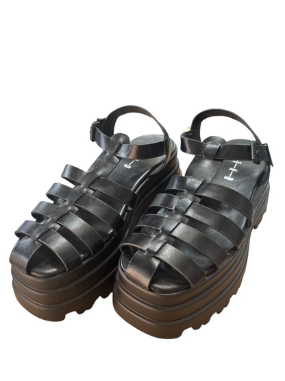 I-N-T-O BLACK PLATFORMS | 37