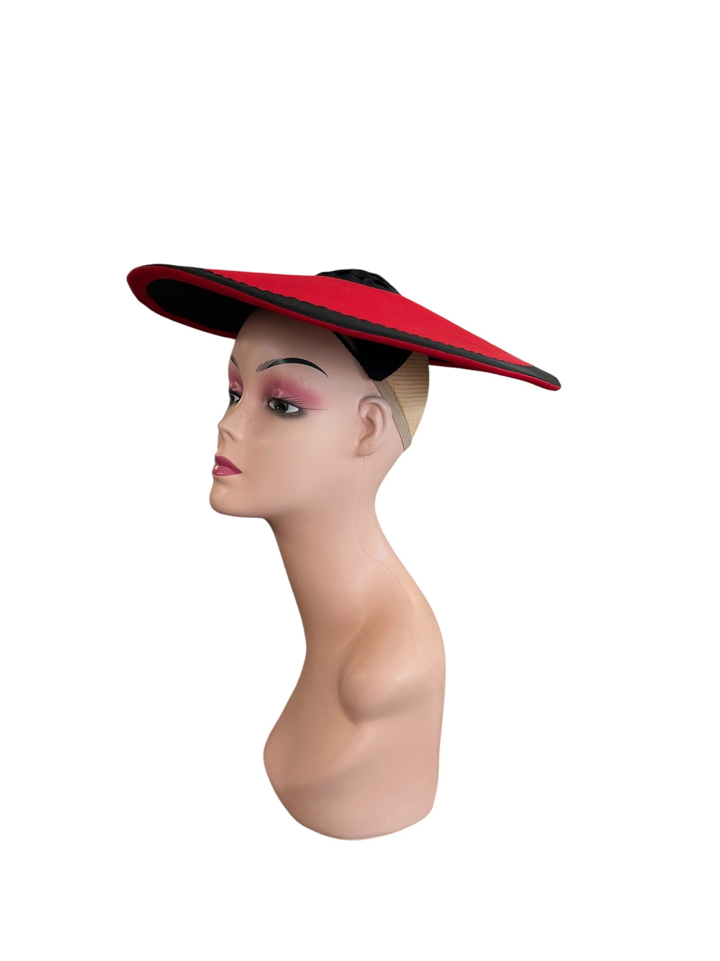 BLACK & RED CIRCULAR HAT