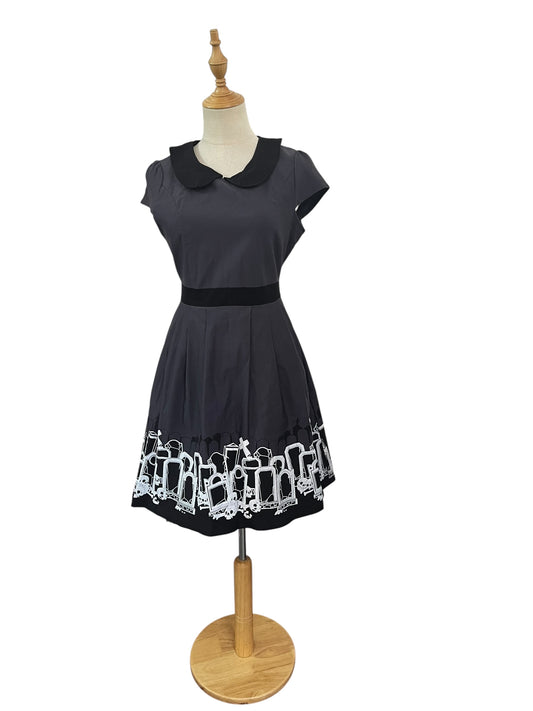 SOURPUSS GRAVEYARD DRESS SZ 10