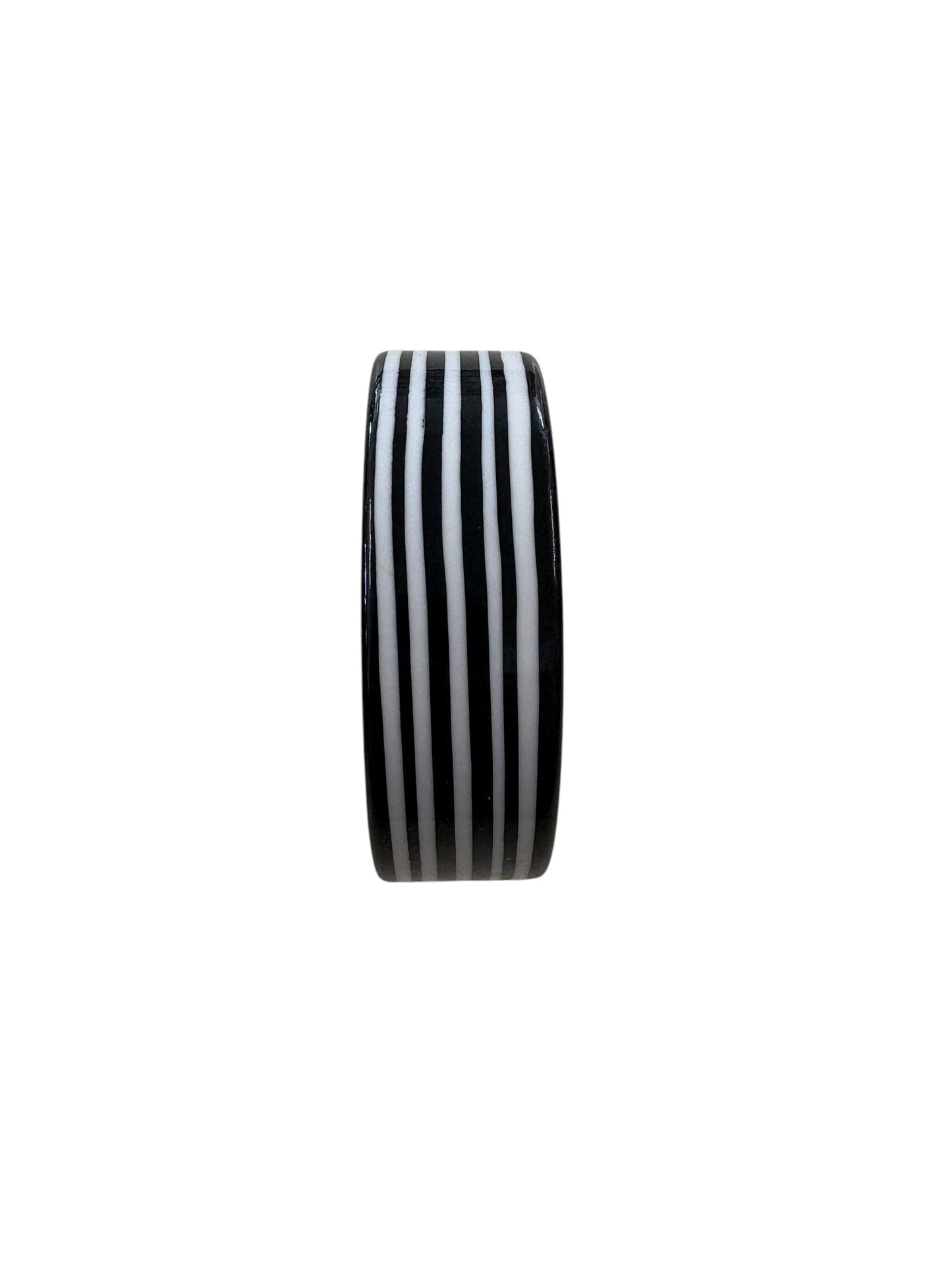 BLACK & WHITE STRIPED BANGLE