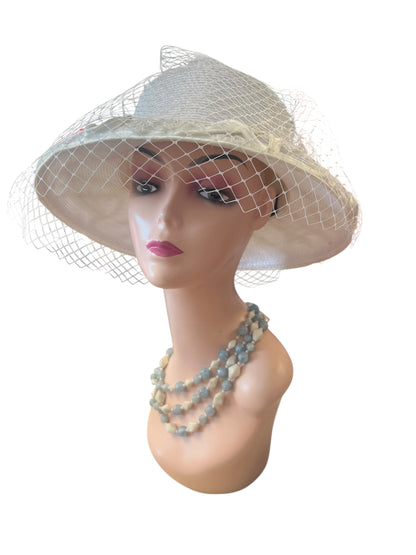 KATRINAS WHITE NET HAT
