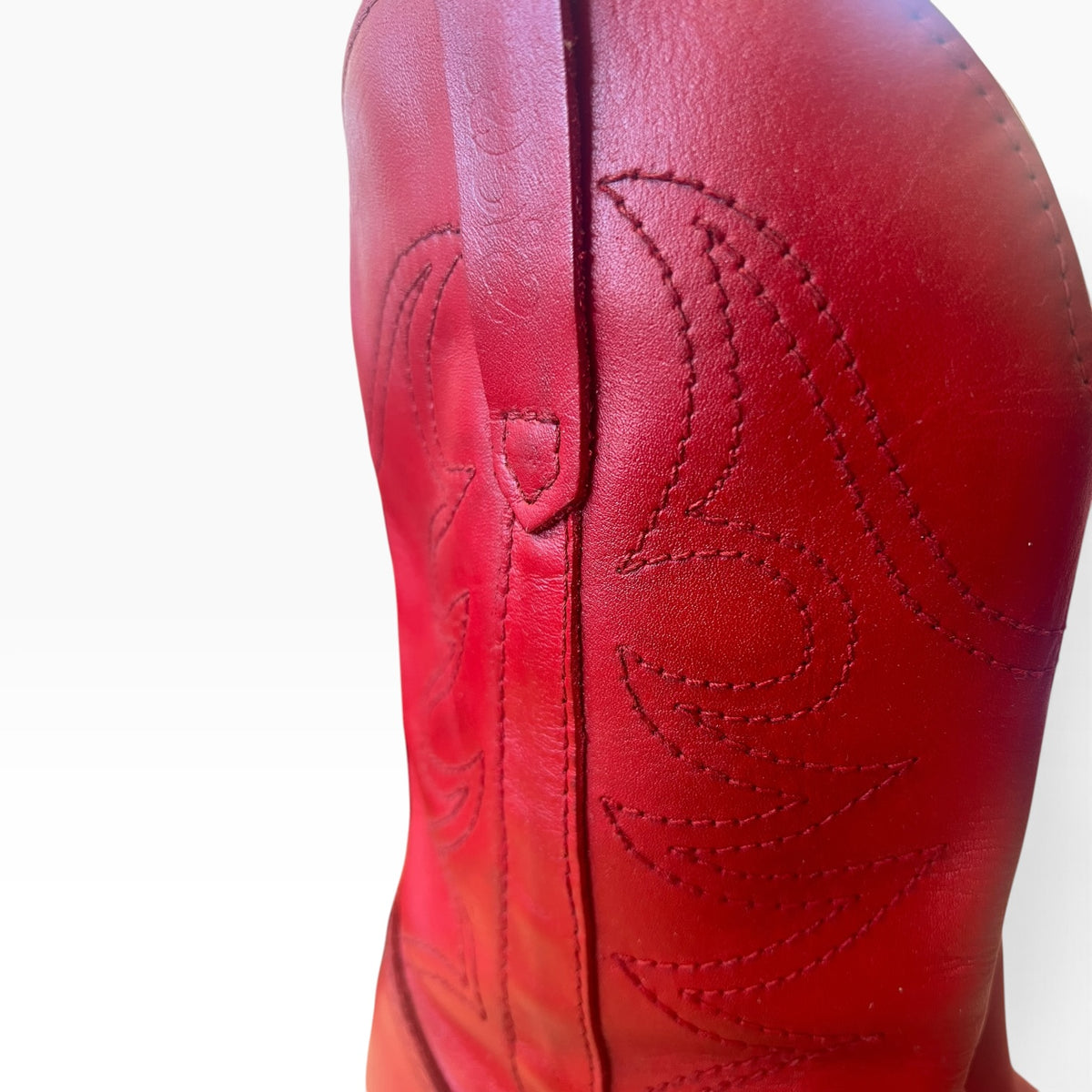 RED WESTERN BOOTS | 7