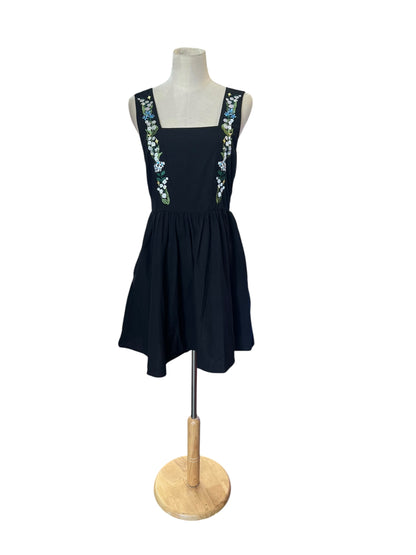BLACK FRIDAY FLORAL EMBROIDERED DRESS | 10
