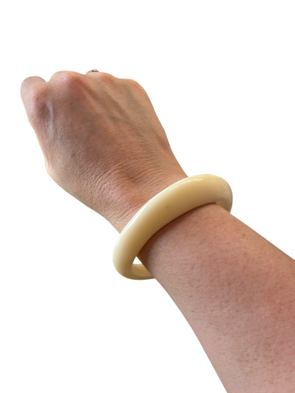 CREAM BANGLE