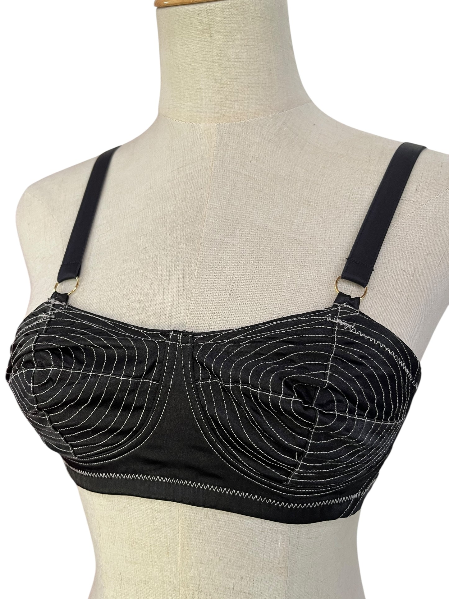 BETTIE PAIGE BULLET BRA sz 32A