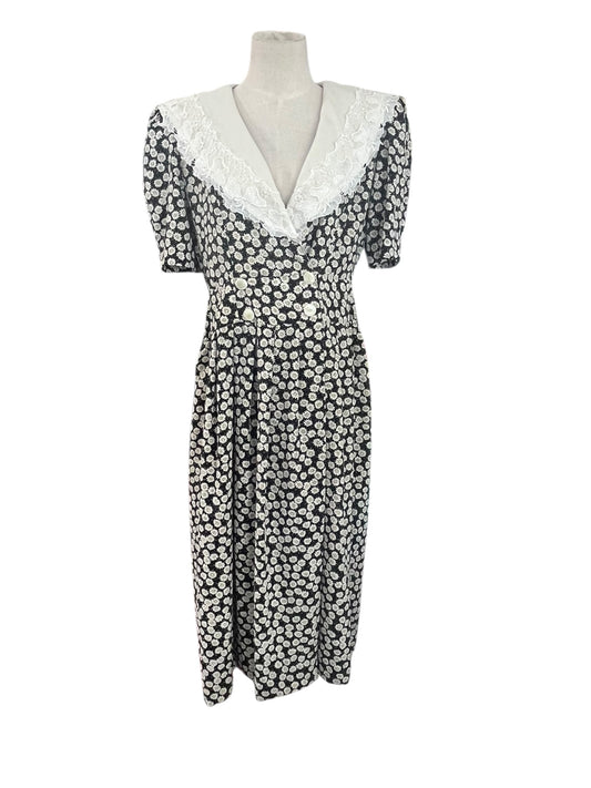 DOLINA GREEN COTTAGE CORE DRESS | 12